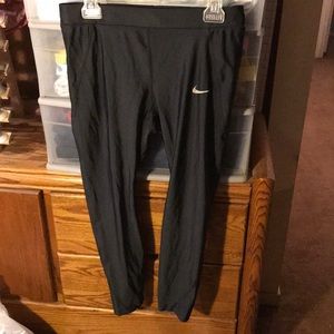 Nike women’s running tights, sz XL, black, pockets